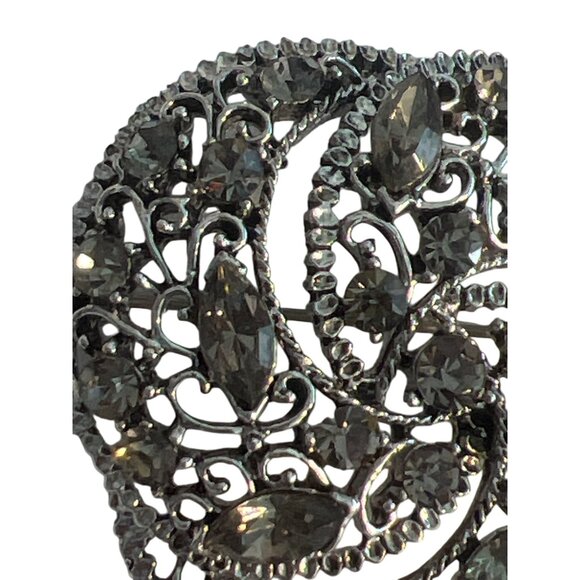 Vintage Silver Tone Swirl Floral Brooch Pin Rhinestones Filagree Open Work 2.25" - Picture 3 of 4